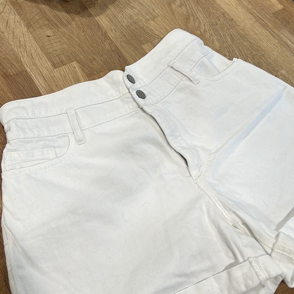 High-Rise Pieced Pull-On Denim Short - 4 inch inseam - Picture 2 of 9